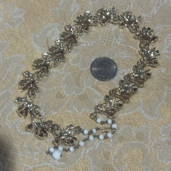CORO PEGASUS Cream Enamel Gold Leaf Rhinestone Choker NECKLACE - Picture 10 of 11